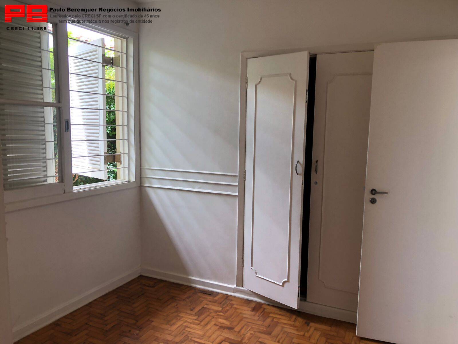 Casa à venda com 3 quartos, 200m² - Foto 11