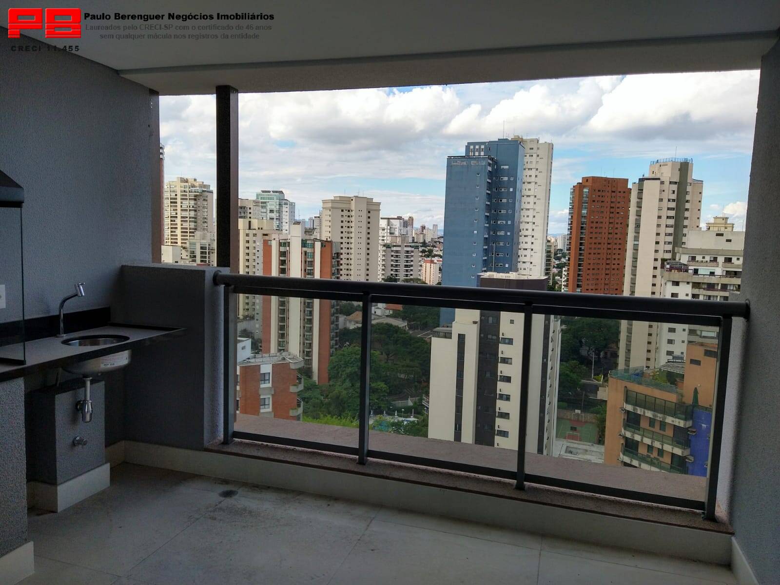 Apartamento à venda com 3 quartos, 165m² - Foto 4