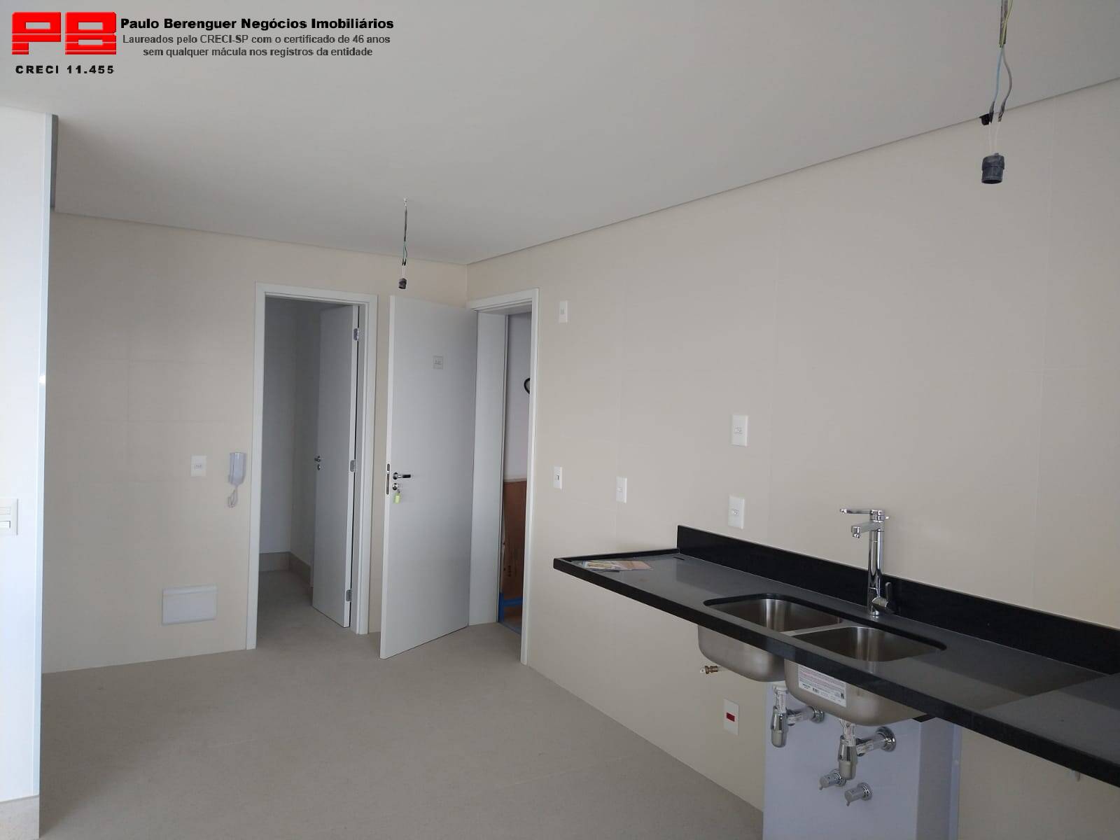 Apartamento à venda com 3 quartos, 165m² - Foto 8