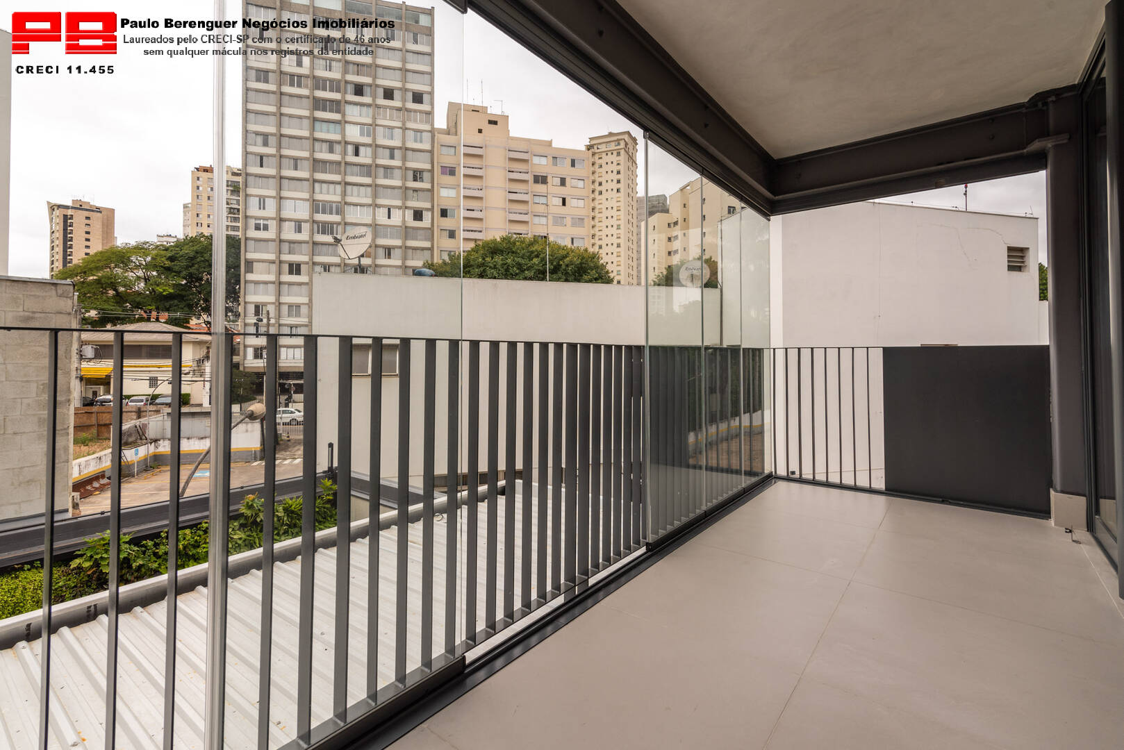 Apartamento à venda com 2 quartos, 77m² - Foto 9