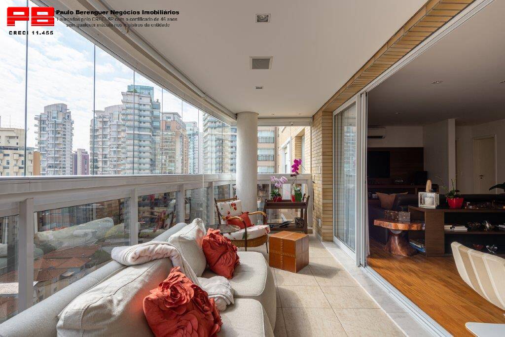 Apartamento à venda com 3 quartos, 166m² - Foto 1