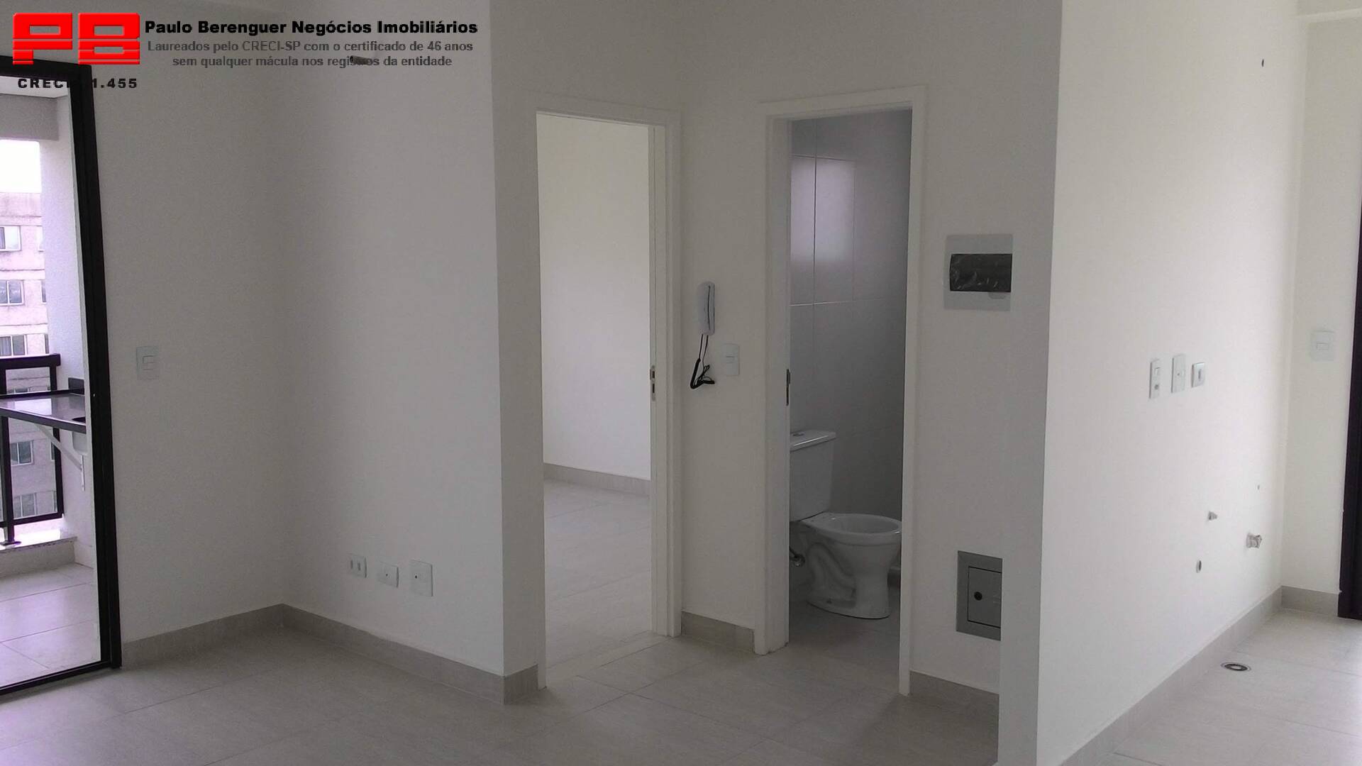 Apartamento à venda com 1 quarto, 49m² - Foto 2