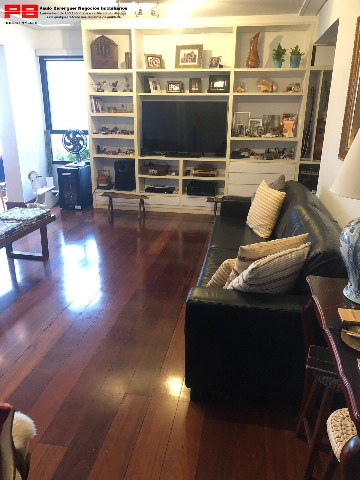 Apartamento à venda com 3 quartos, 158m² - Foto 3