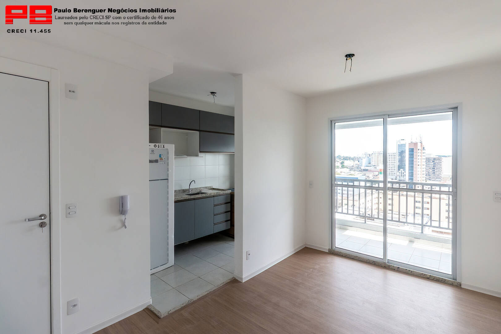 Apartamento à venda com 2 quartos, 45m² - Foto 1