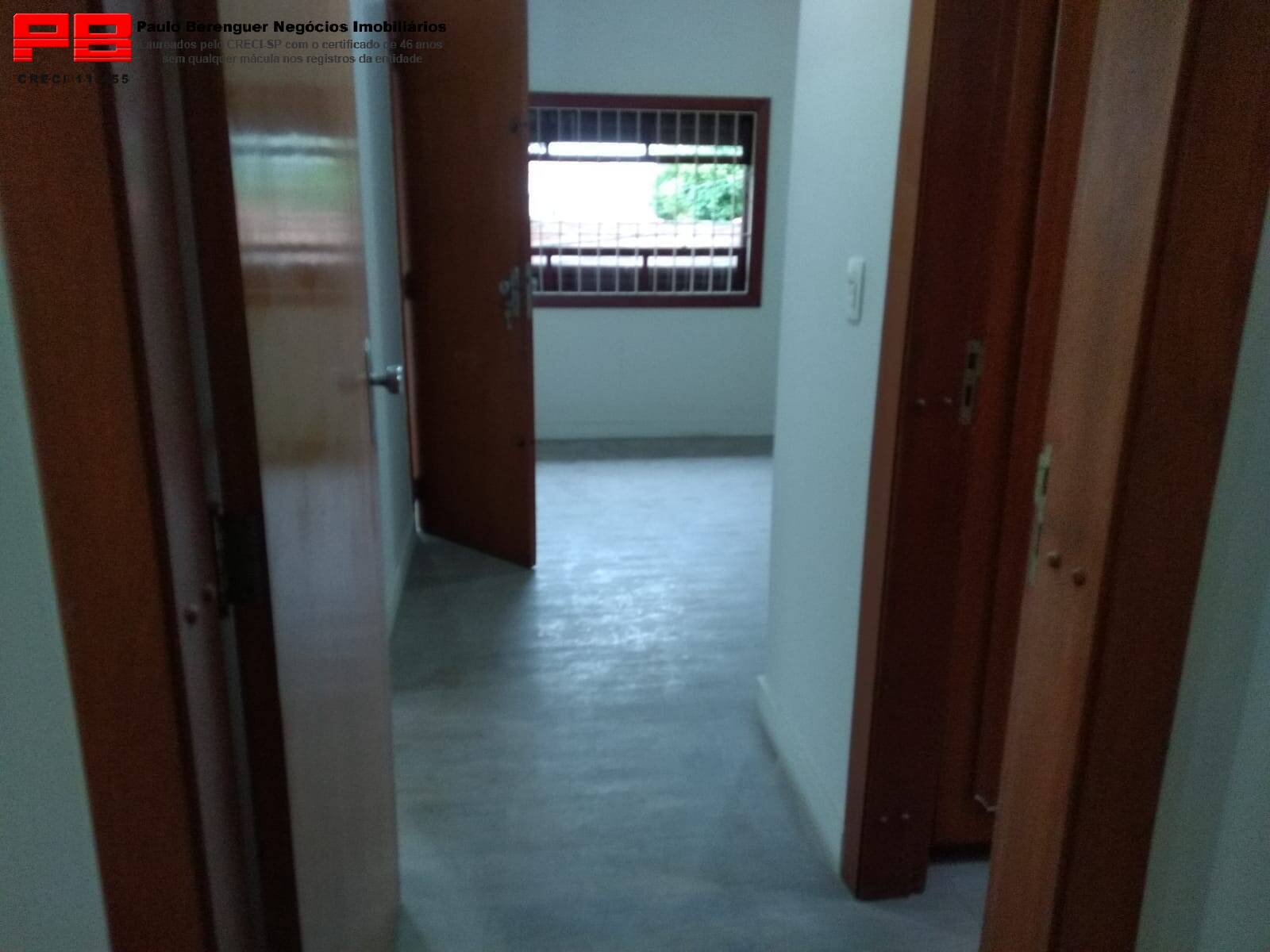 Casa para alugar com 4 quartos, 252m² - Foto 14