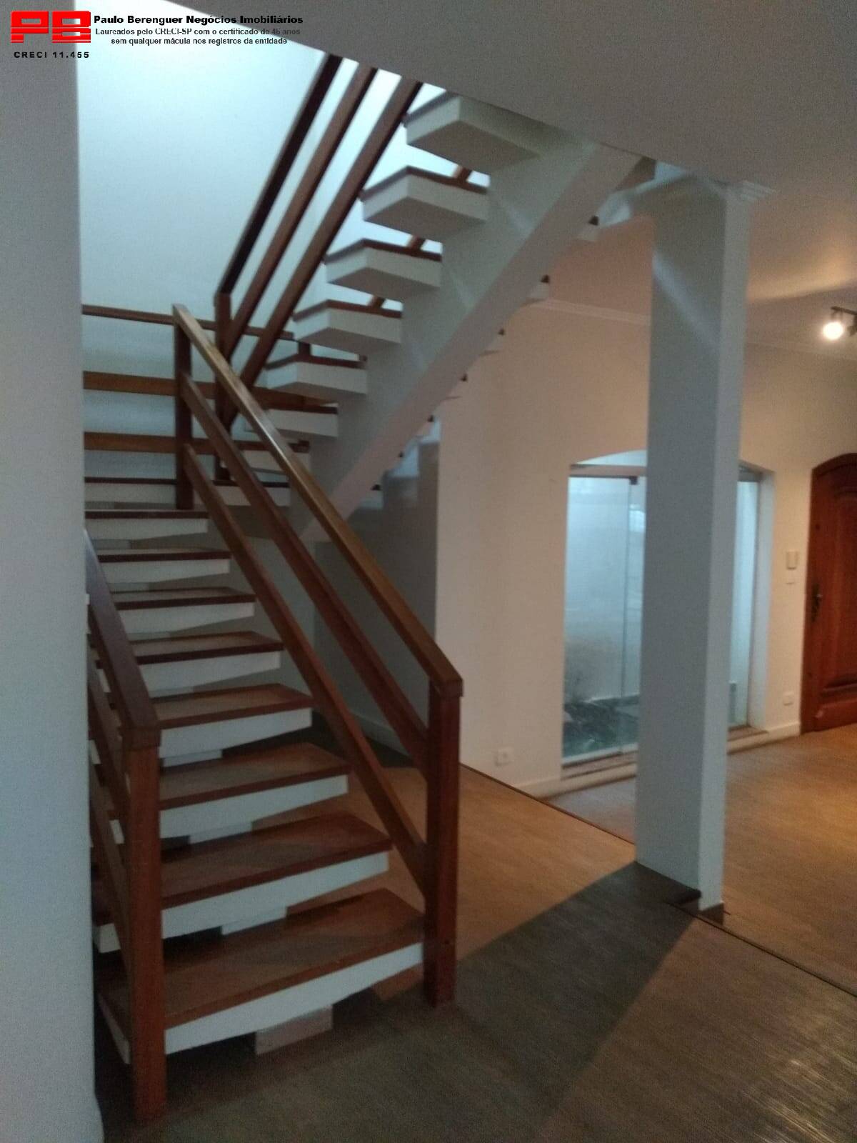 Casa para alugar com 4 quartos, 252m² - Foto 15