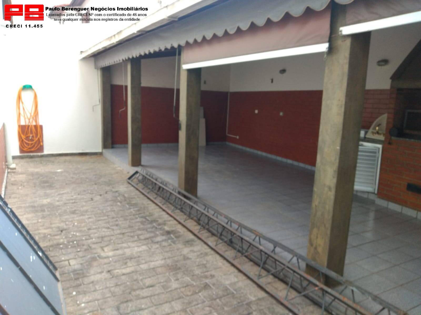 Casa para alugar com 4 quartos, 252m² - Foto 18