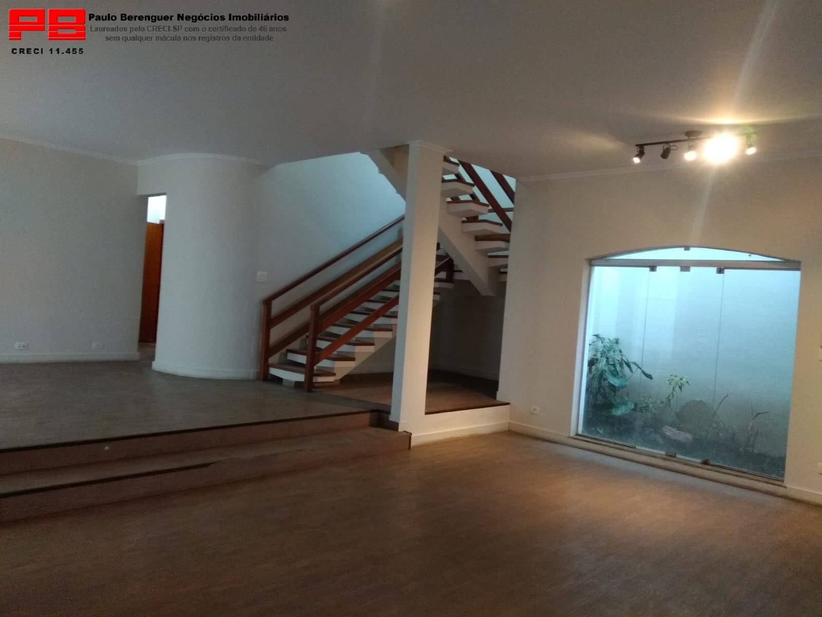 Casa para alugar com 4 quartos, 252m² - Foto 35