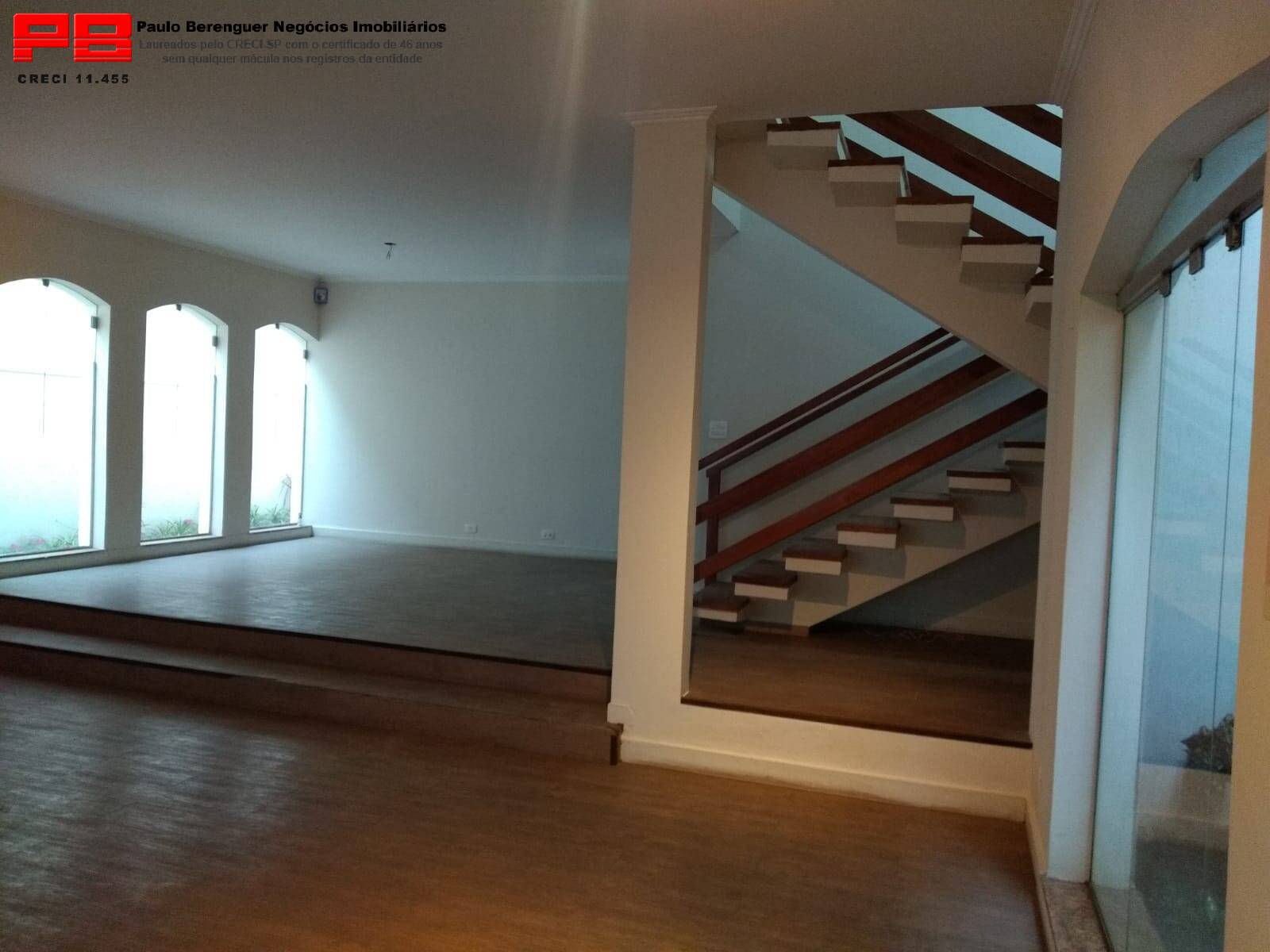 Casa para alugar com 4 quartos, 252m² - Foto 34