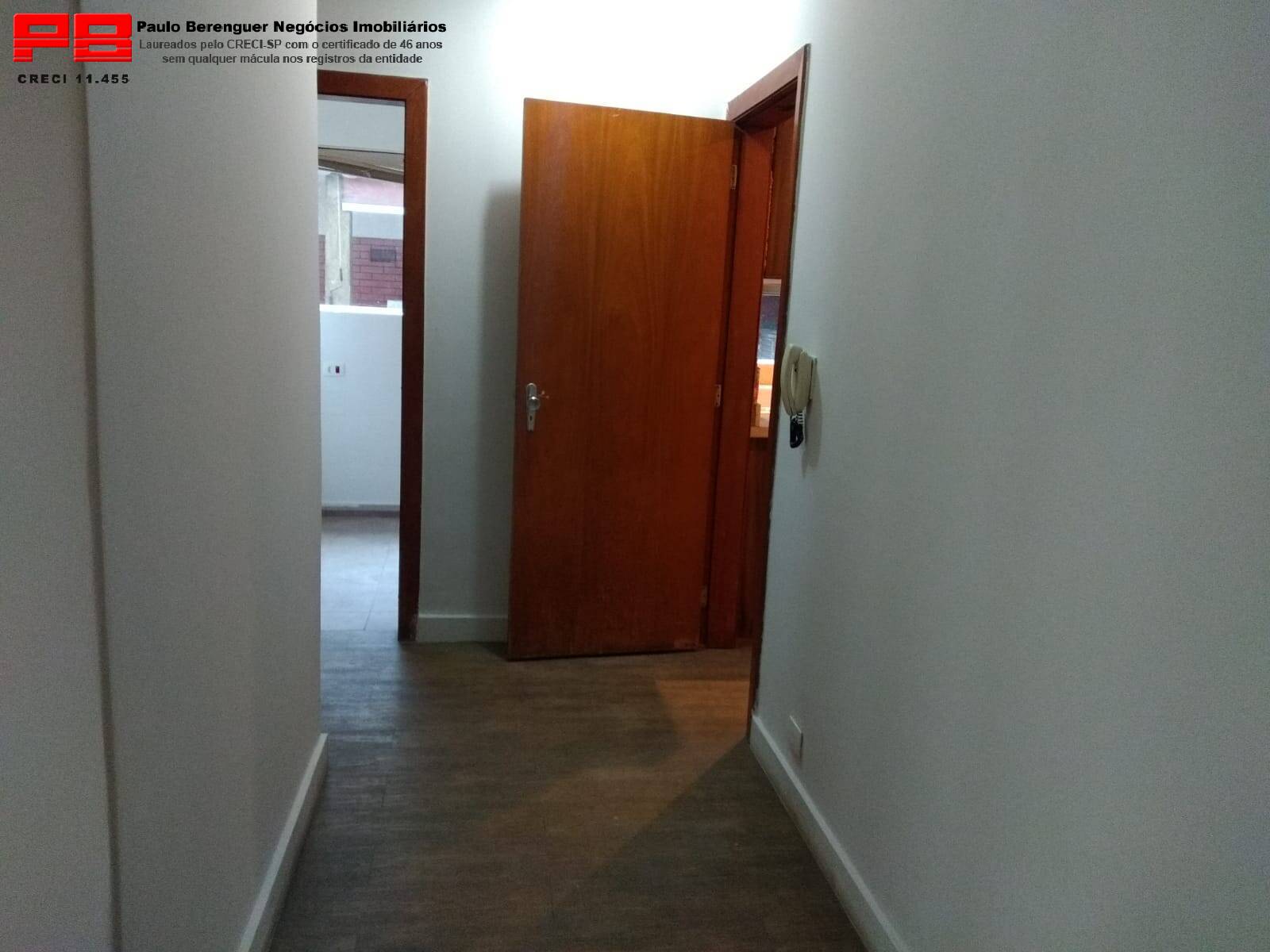 Casa para alugar com 4 quartos, 252m² - Foto 33