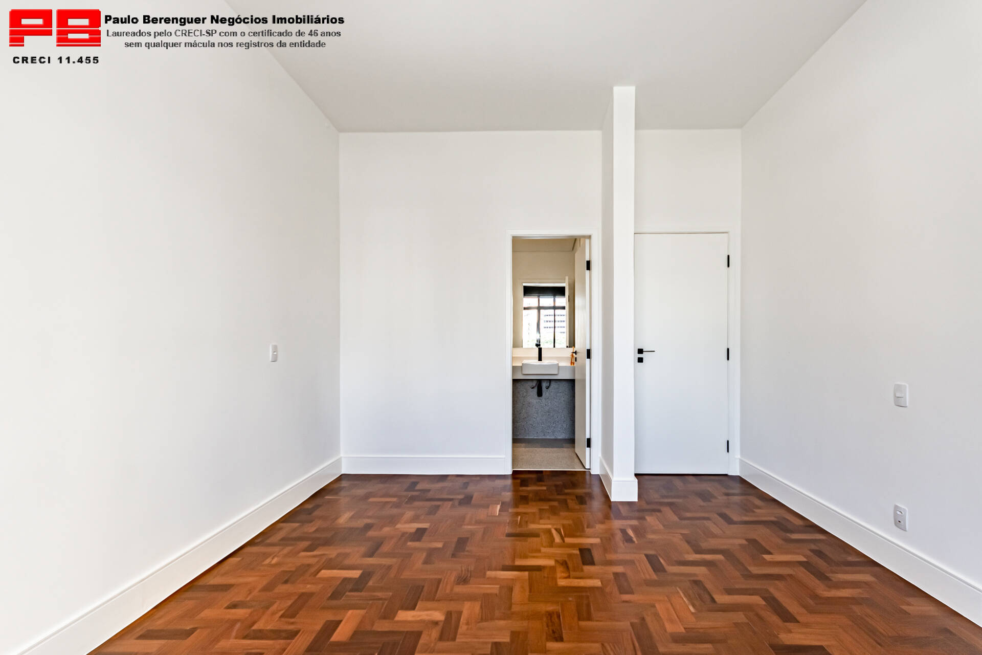 Apartamento à venda com 3 quartos, 212m² - Foto 29