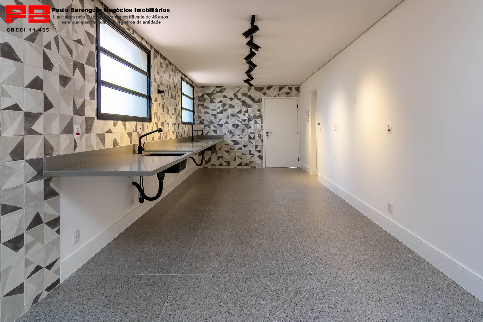 Apartamento à venda com 3 quartos, 212m² - Foto 15