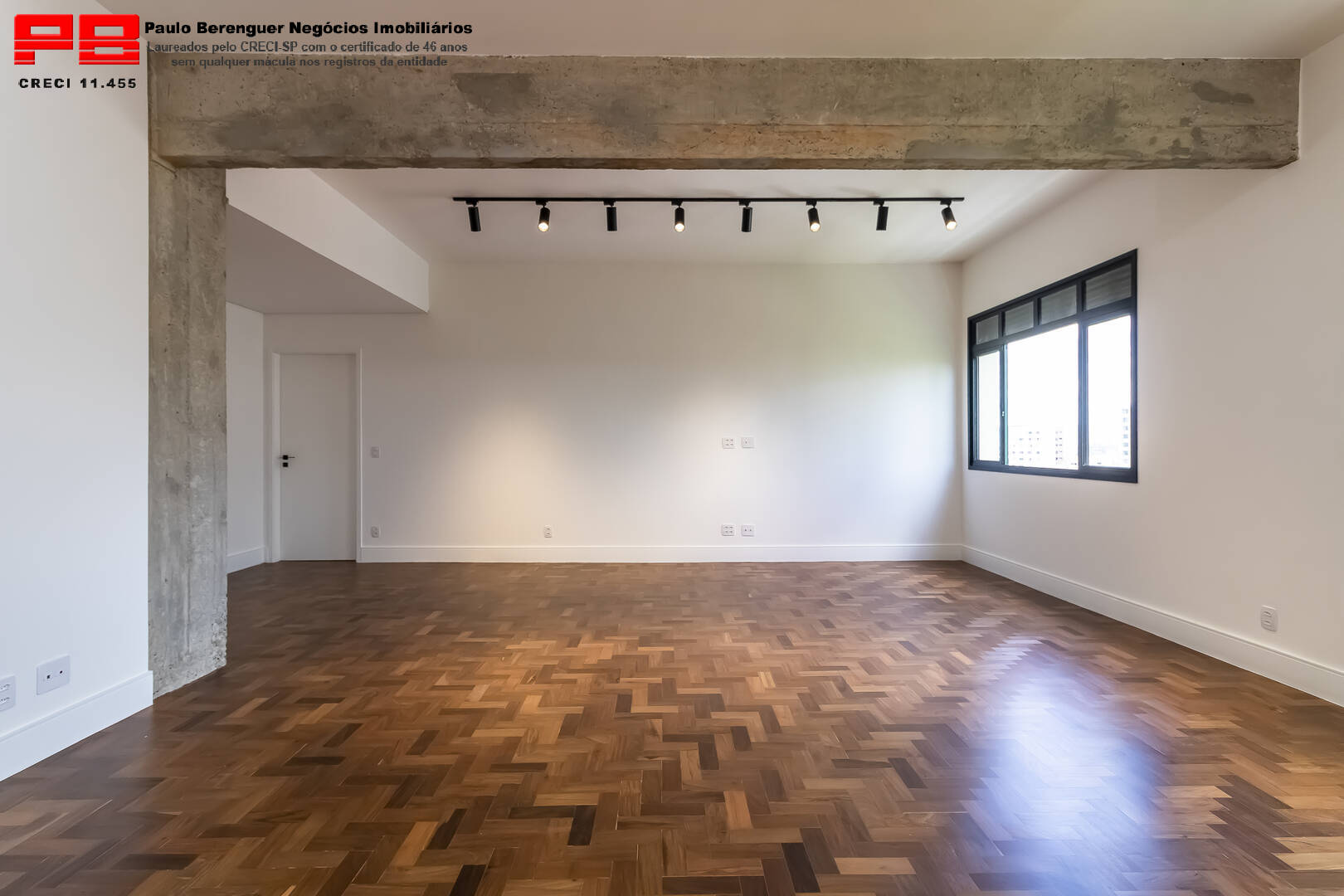 Apartamento à venda com 3 quartos, 212m² - Foto 3