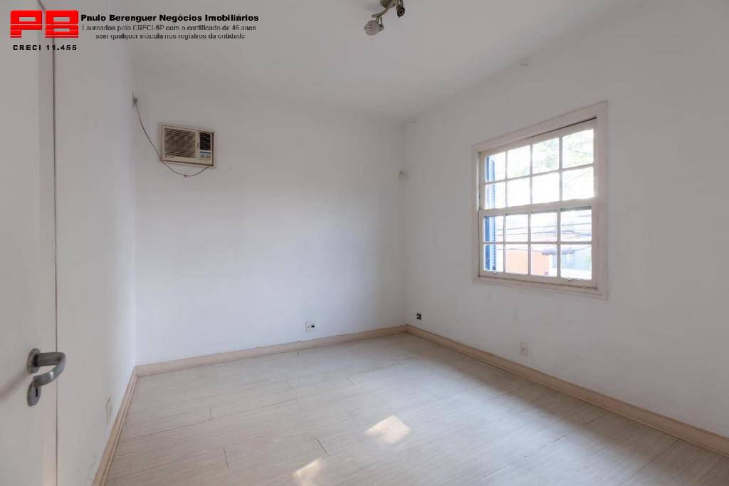 Sobrado à venda com 4 quartos, 300m² - Foto 21