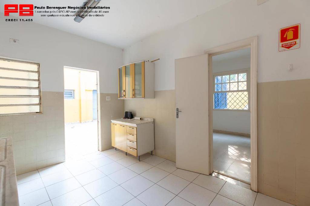 Sobrado à venda com 4 quartos, 300m² - Foto 18