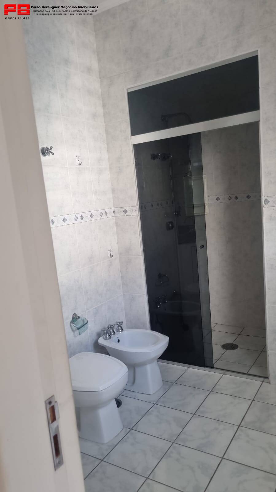 Apartamento para alugar com 3 quartos, 170m² - Foto 13