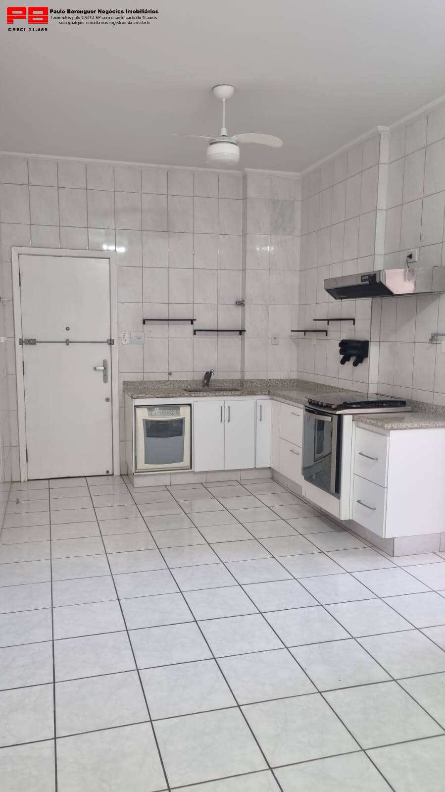 Apartamento para alugar com 3 quartos, 170m² - Foto 17