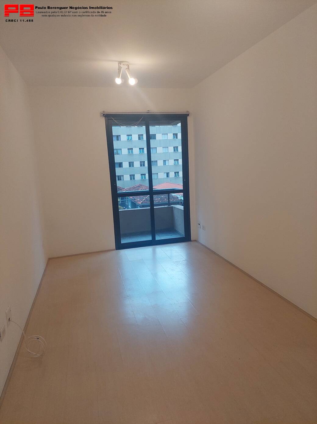 Apartamento à venda e aluguel com 1 quarto, 44m² - Foto 1