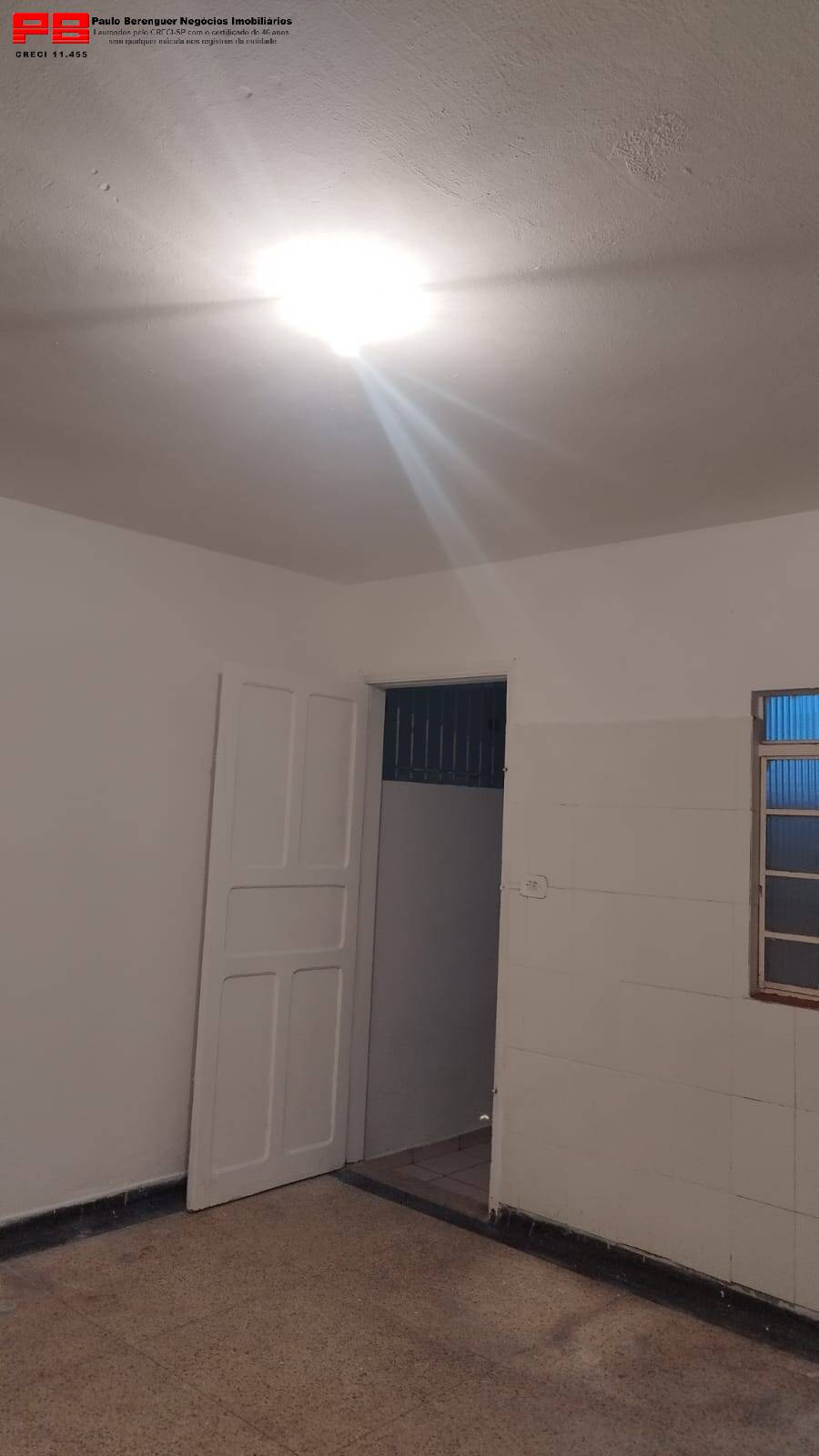 Casa para alugar com 2 quartos, 60m² - Foto 7