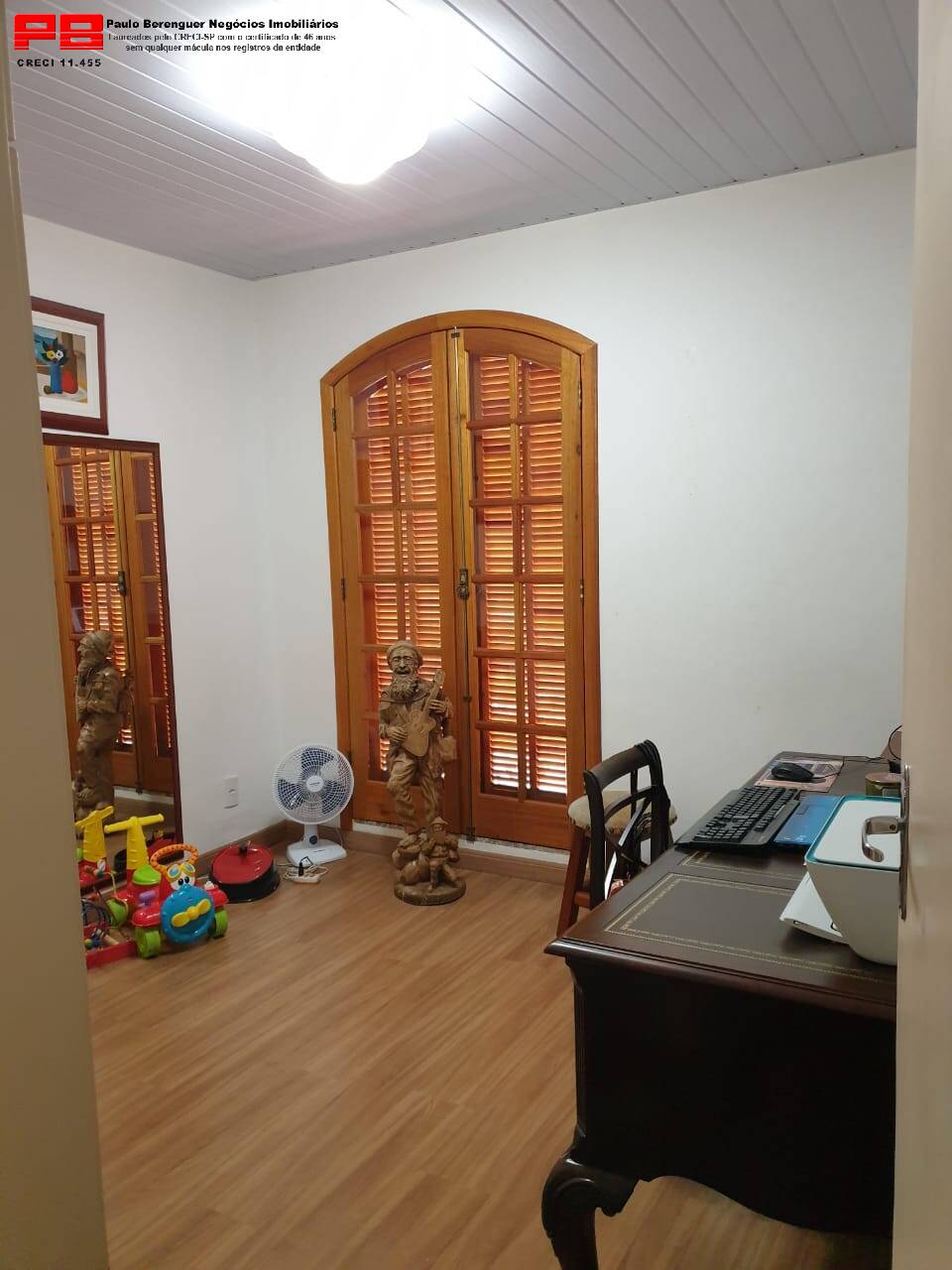 Casa à venda com 4 quartos, 148m² - Foto 2