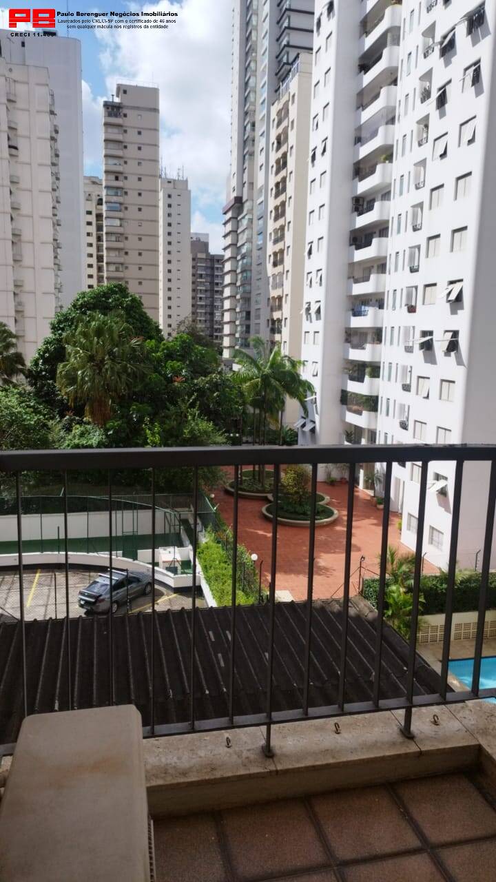 Apartamento para alugar com 3 quartos, 166m² - Foto 30