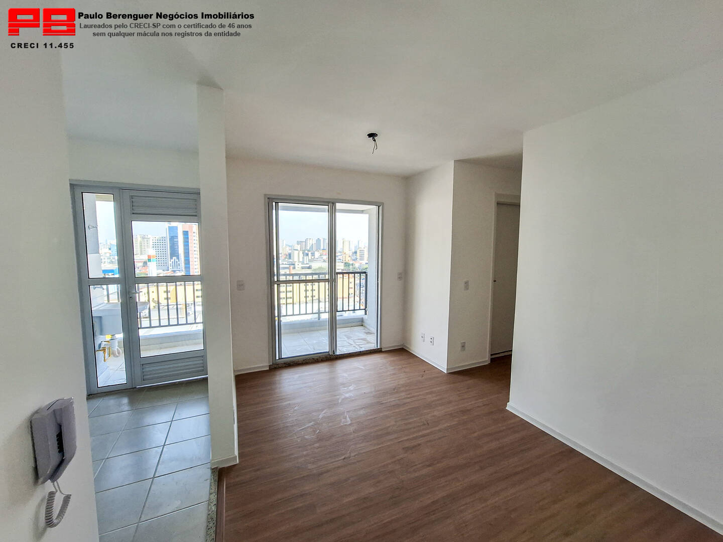 Apartamento à venda com 2 quartos, 45m² - Foto 1