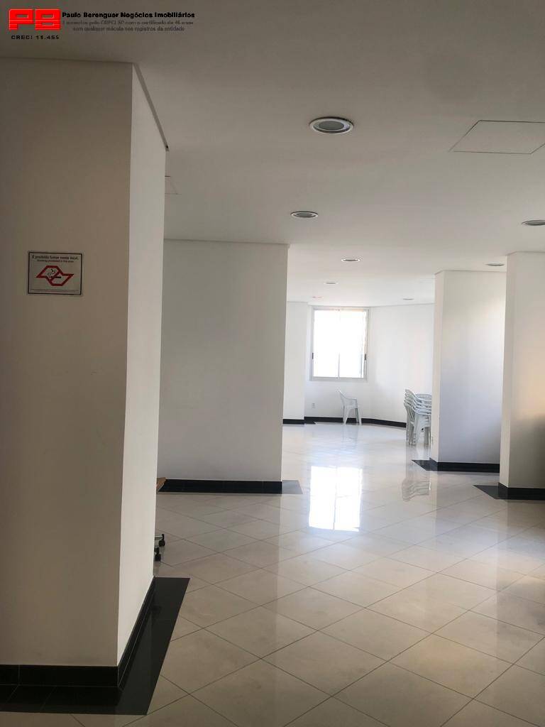 Apartamento para alugar com 1 quarto, 45m² - Foto 17