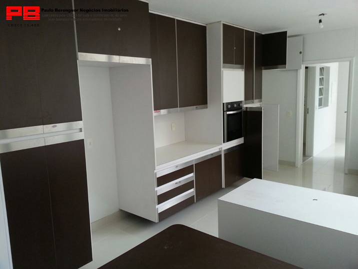 Apartamento à venda com 4 quartos, 170m² - Foto 2