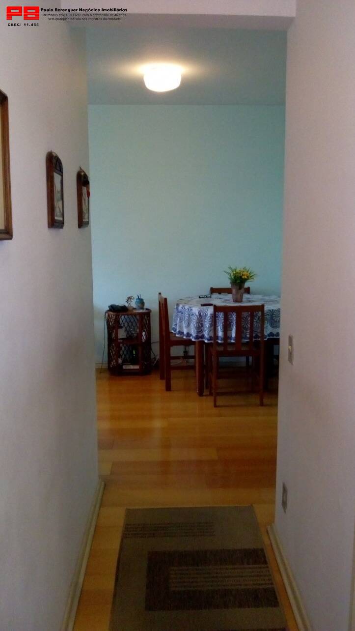 Apartamento à venda com 2 quartos, 70m² - Foto 8