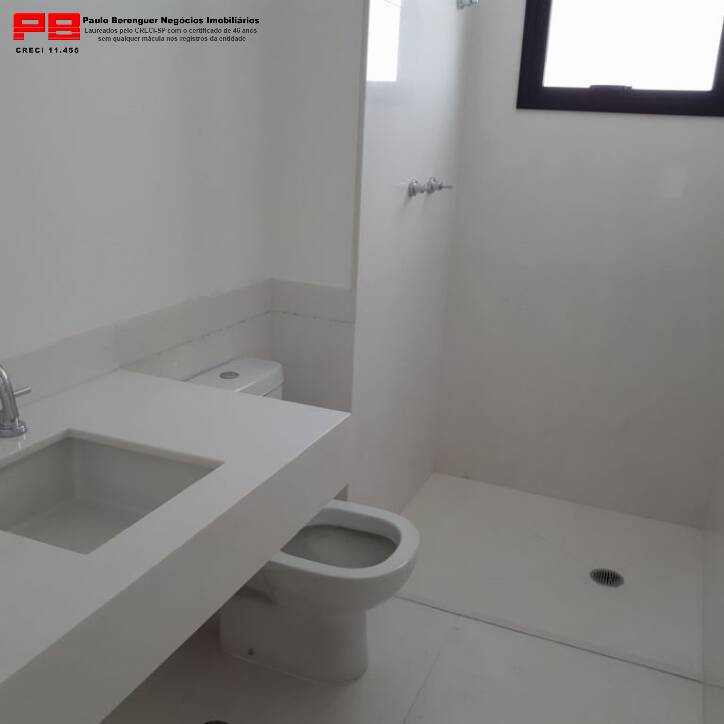 Apartamento à venda com 4 quartos, 215m² - Foto 2